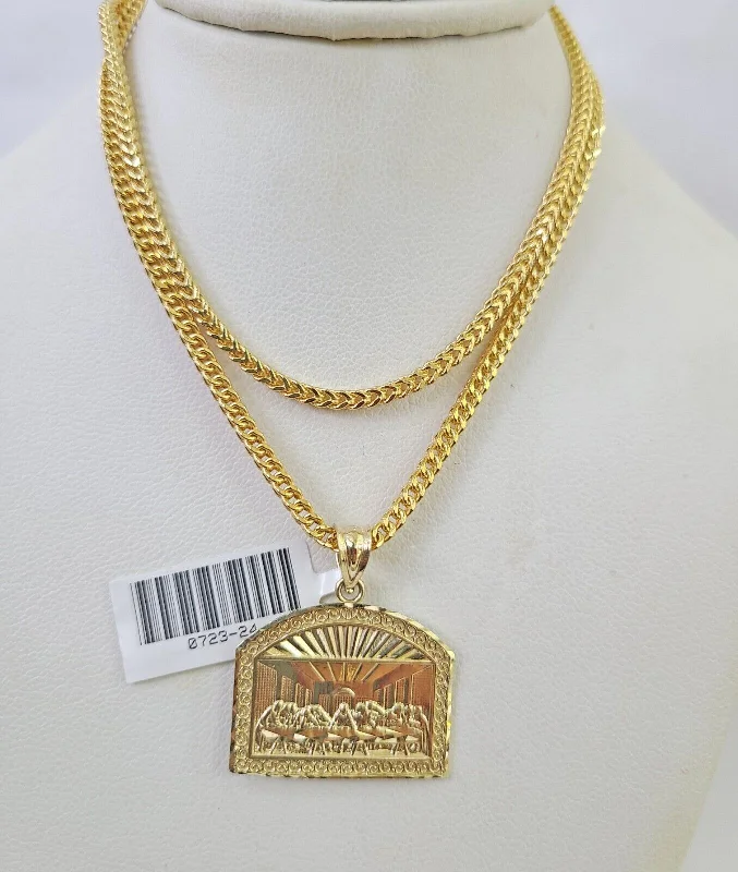 Necklaces and pendants with custom engravings for a personal, meaningful gift-Fashion necklaces for evening parties -10K Gold Franco Chain Last Supper Charm Pendant 20-26 inches 2.5mm REAL Yellow