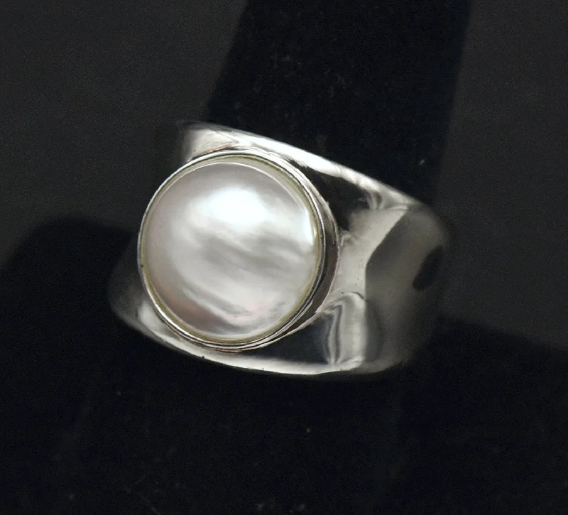 Rings with spiral ruby for bold twist -Vintage Sterling Silver Pearl Ring - Size 9.25