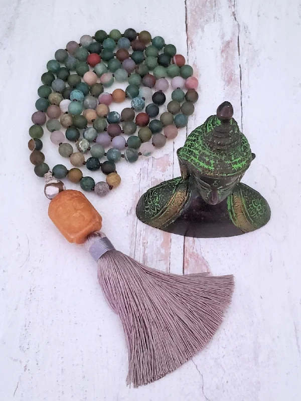 Necklaces and pendants with star-shaped designs for a whimsical, celestial touch-Classic heart pendant necklaces for women -Jade Buddha Mala Necklace on India Agate