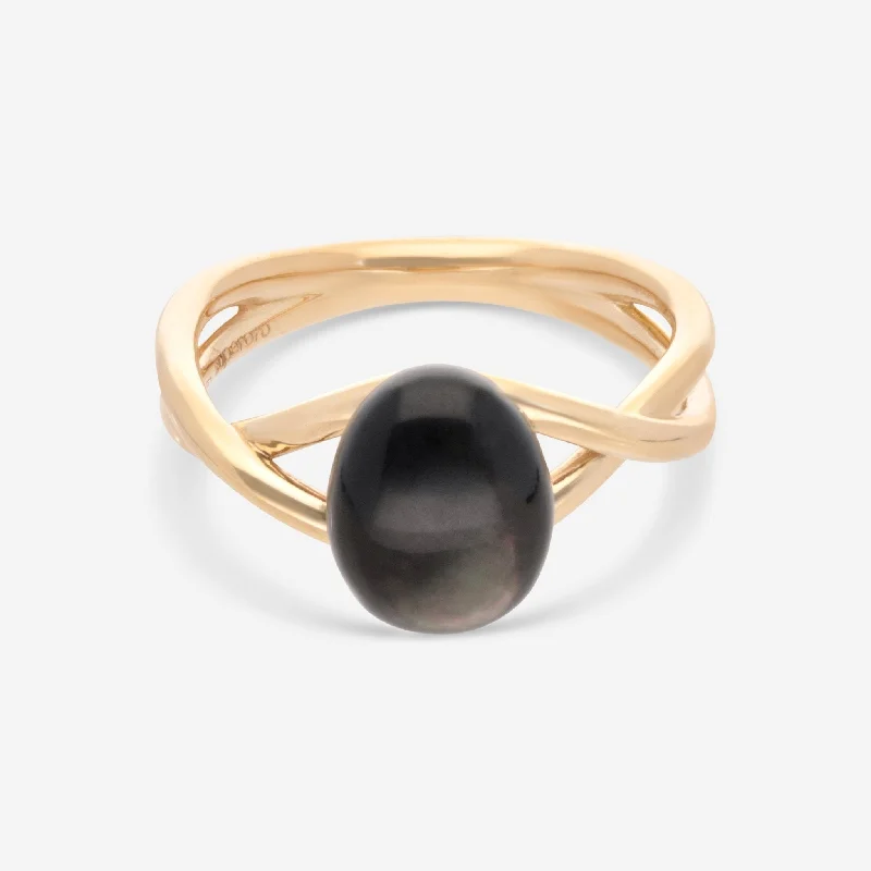 Simple rings with polished black onyx shine -SuperOro Meteo 18K Yellow Gold Black Semiprecious Stone Statement Ring METEO/A768