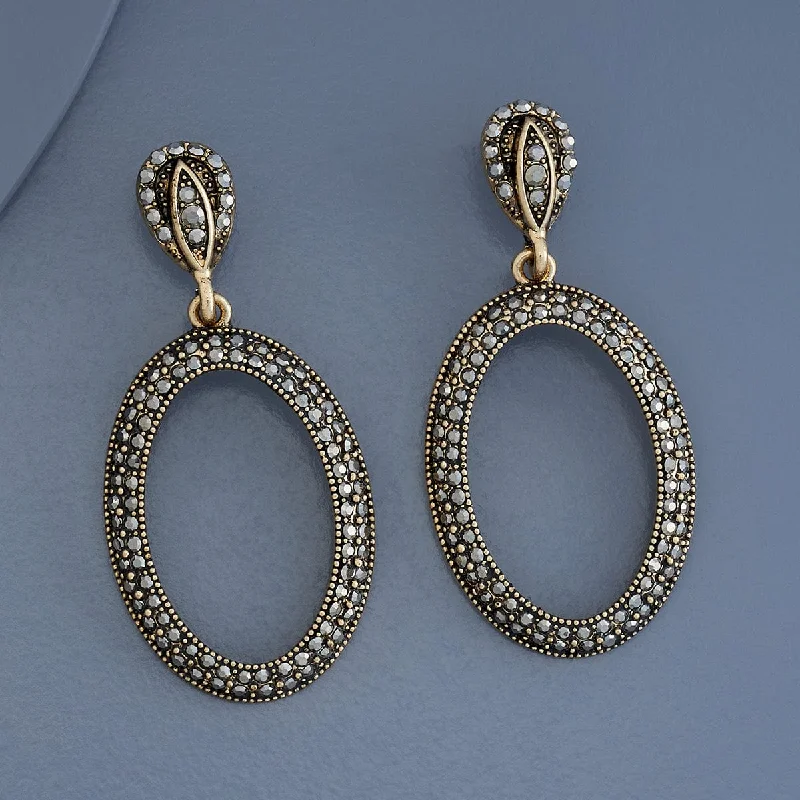 Hoop earrings with oversized designs for a bold, fashion-forward statement-Trendy Earring 178730