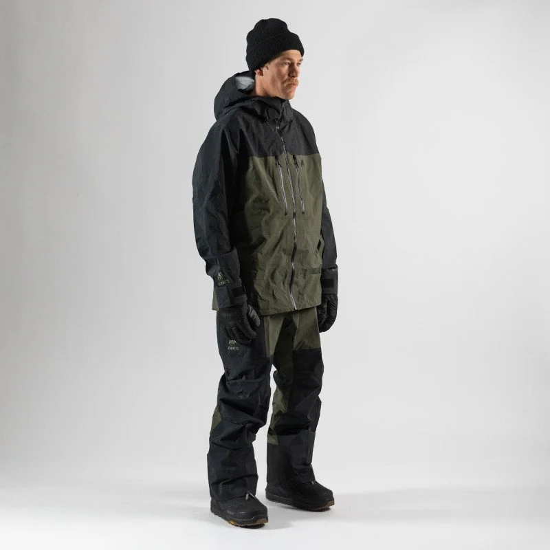 Father's Day Jackets for Present -Cozy puffers for winter outings -Men's Shralpinist Recycled GORE-TEX PRO Jacket